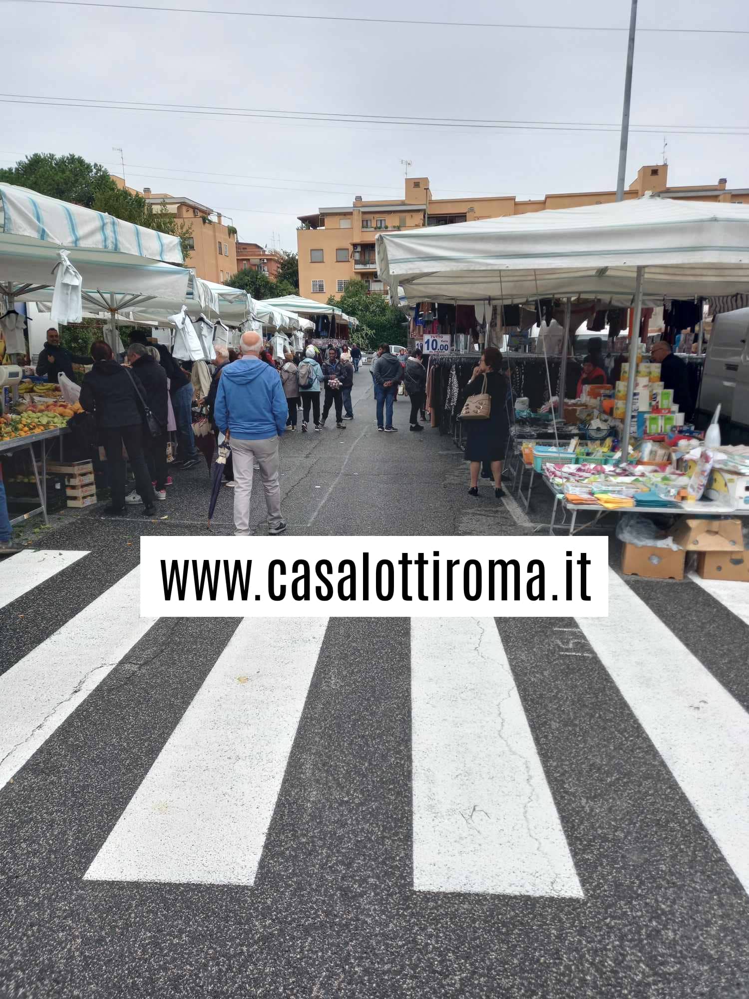 Primo giorno del Mercato di Piazza Ormea nella nuova sede temporanea